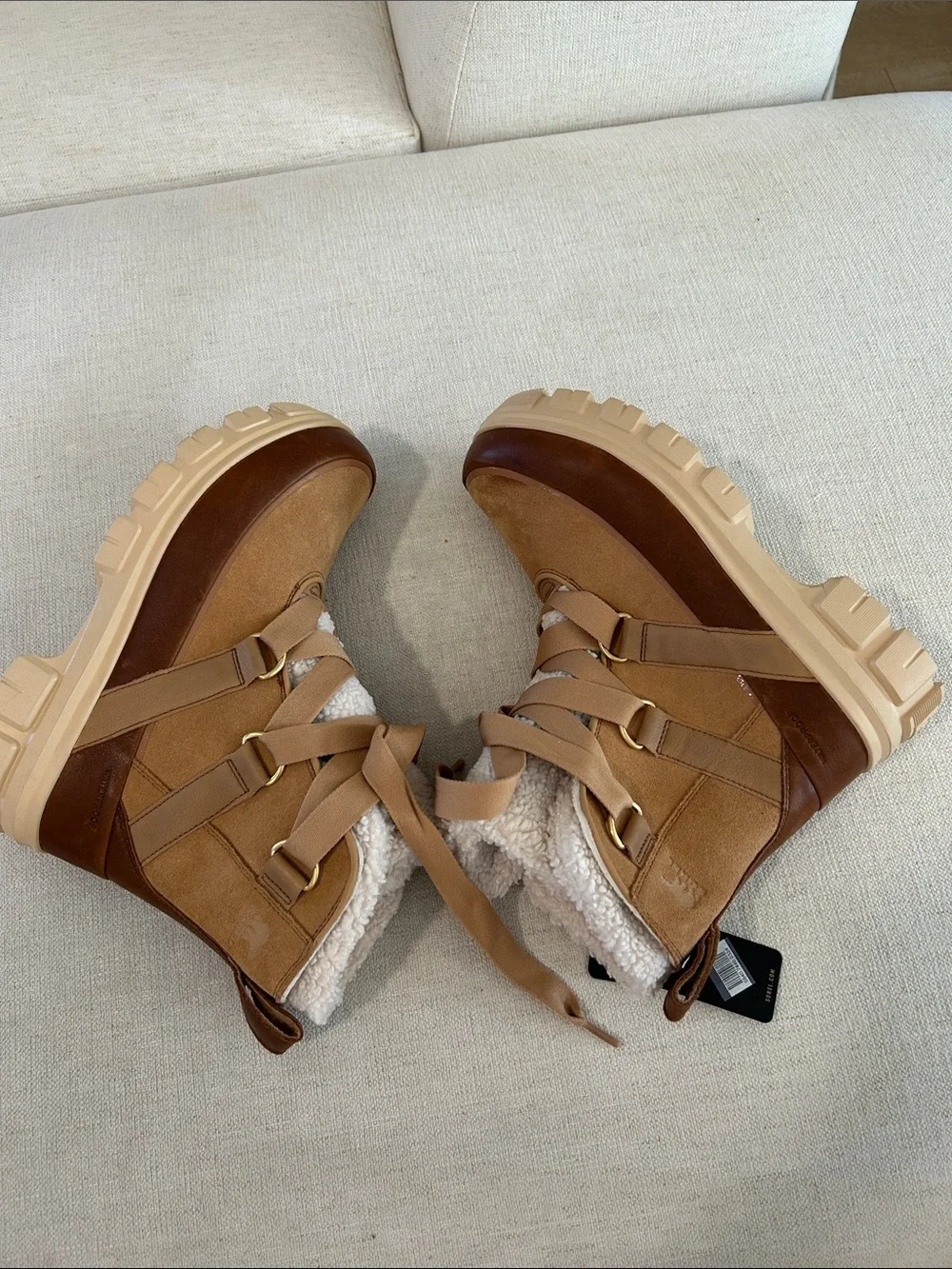 SOREL Women's Tivoli V Resort Waterproof Boot, Tan, size 9, NWT no box